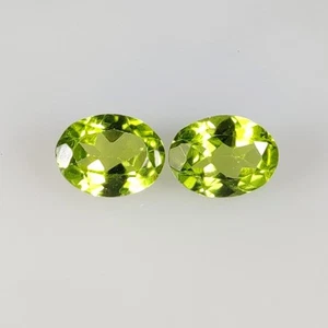 Gemelos de corte ovalado de peridoto verde natural de 2,20 quilates - 7741 - Imagen 1 de 2
