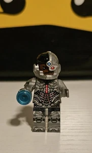 NEW DC Super Heroes Cyborg with Blaster Arm Custom Lego Minifigure - Picture 1 of 3