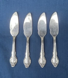 4 Servidores Pequeños o Esparcidores de Mantequilla INTERNATIONAL SILVER 4 7/8" SILVER FASHION - Imagen 1 de 4