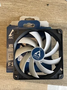 Arctic Cooling F12 120mm Cooling Fan for PC - AFACO-12000-GBA01 - Imagen 1 de 3