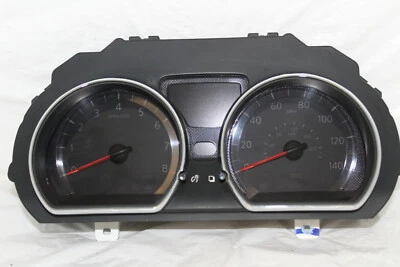 Cuadro de instrumentos velocímetro medidores del panel de instrumentos Nissan Versa 2012 91.356 millas Foto 1 de 4