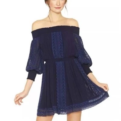 Nuevo con etiquetas Mini Vestido Alice + Olivia Pammy Indigo Ojales Encaje Hombro Descubierto Talla 10 Foto 1 de 4