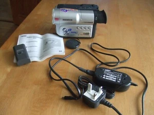 Samsung VP-W95D Hi8 Video8 8mm Camcorder Video Camera Essex SS6 - Picture 1 of 9