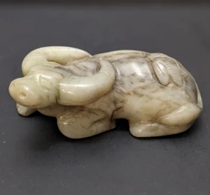 Vintage Chinese Carved Jade Ox and Bee, Fly Cow Ox Yak Bull Statue Animal Figure - Picture 1 of 10
