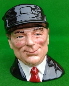 JARRA DE CARÁCTER ROYAL DOULTON - EL CONDUCTOR DEL MOTOR - NO PRODUCIDA PARA LA VENTA - D6823. - Imagen 1 de 8