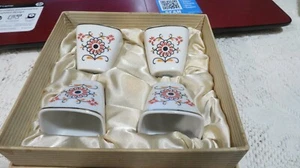 HOLLOHAZA China 4x Vintage Vidrio Tiro Diseño Flor Blanco Oro Hungría - Imagen 1 de 3