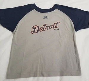 Boys Adidas Detroit Tigers T-Shirt Size M 5-6 Gray Blue Distressed Logo Youth - Picture 1 of 6