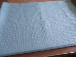 light blue polyester tablecloth 60 x 84 - Picture 1 of 3