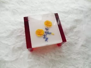 Vintage Acrylic Flower Key Trinket Box - Picture 1 of 5