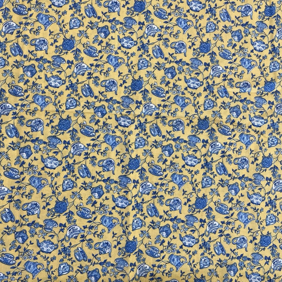 Vtg Concord Fabric The Kesslers Cotton Quilt Yellow & Blue Teapots 42L x 46W - Image 1 of 4