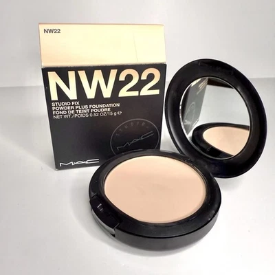 MAC Studio Fix Powder Plus Foundation NW22 - Original Formula Full Size Boxed - Image 1 of 4