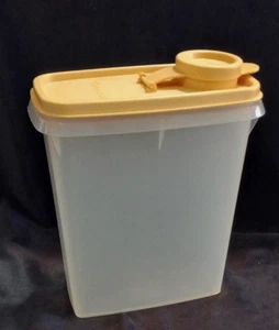 Tupperware Cereal Storer Modular Mate 13 Cup Keeper Pour Spout Harvest Gold New - Picture 1 of 1