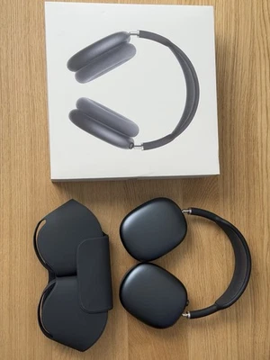 Apple AirPods Max 2nd Generation USB-C, Midnight Black - Image 1 of 3