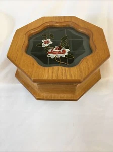 Vintage Wooden Oak Veneer Jewelry Box with Flowers on Glass Octagon 6 3/4” G - Picture 1 of 11