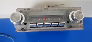 1967-1968 Pontiac Push Button AM Radio 7298822 Catalina Bonneville Grand Prix - Picture 1 of 12
