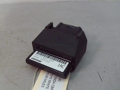 Computadora ECU ECM 38770-K33-A02 para modelos Honda CBR300R 2015 2016 Foto 1 de 4
