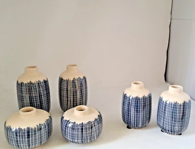 Mini Vase (6er Set) 3,5" H, 5,25" H, 6,25" H Terrakotta - blau & weiß - Bild 1 von 3