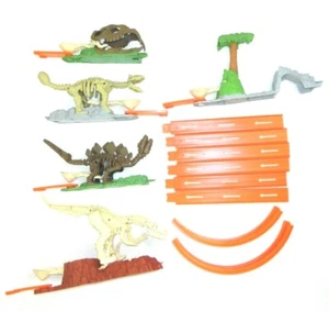 Hot Wheels Trick Tracks Dinosaur Claw Attack Playset by Mattel 2008 LOT OF 13 - Bild 1 von 10