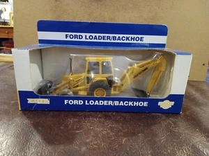 VINTAGE ERTL FORD LOADER/ BACKHOE 1:32 1996 BRAND NEW IN BOX - Picture 1 of 7