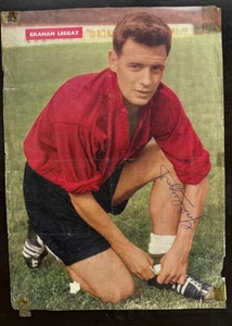 GRAHAM LEGGAT Vintage signed 1960 Magazine Photo FULHAM ENGLAND †2015 - Picture 1 of 1