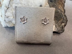 Orecchini a perno Clogau argento gallese e oro rosa 9 ct dama Snowdon topazio bianco - Foto 1 di 10