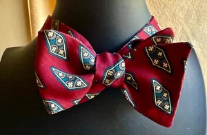 ROBERT TALBOTT vintage pure silk bow tie handmade burgundy paisley medallion USA - Picture 1 of 5