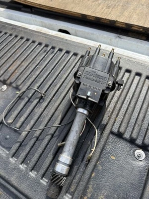 Mercruiser thunderbolt IV distributor with ignition module V8-24S - Image 1 of 4