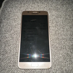 Samsung Galaxy J7 Refine SM-J737P 32GB Gold CRACKED SCREEN - Picture 1 of 3