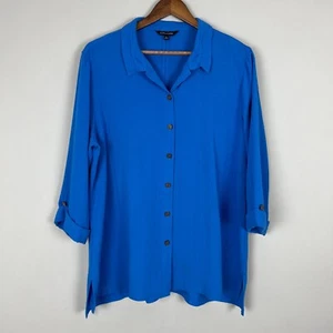 Camiseta túnica John Mark para mujer grande azul con cuello trasero y botones Lagenlook artística - Imagen 1 de 11