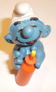 RARE SMURF W/ KETCHUP BOTTLE PEYO SCHLEICH  W. GERMANY MINT - Picture 1 of 2