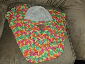 JUEGO DE SOMBRERO Y BUFANDA DE GANCHILLO A MANO MULTICOLOR DE COLECCIÓN GORRO CALAVERA GORRA - Imagen 1 de 4