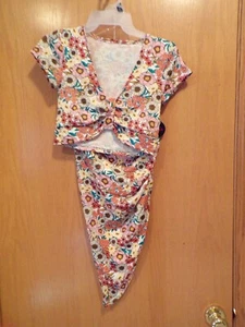 Floral Asymetrical 2 pc. SET~Junior XS (ONE)~ NEW w/tags~No Boundaries - Bild 1 von 5