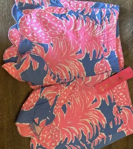 LILLY PULITZER NWT blue haven buttercup stretch scalloped shorts size 0 - Picture 1 of 7