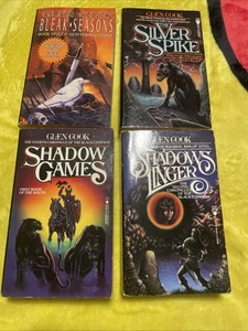The Black Company by Glen Cook TOR Fantasy Paperback Book Lot x 4 First Editions - Imagen 1 de 9
