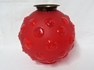 ANTIQUE RED SATIN BULLSEYE 10" BALL SHADE FOR GWTW OR OTHER OIL LAMP - Picture 1 of 11