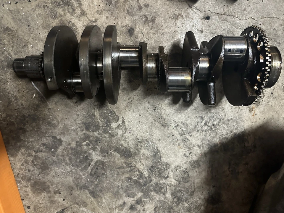 Оригинальный зубчатый коленчатый вал GM Chevrolet Corvette 2010 58X 12552216 - Изображение 1 из 4