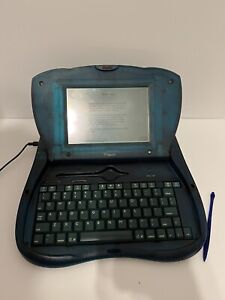 Vintage Apple eMate 300 (Newton) 1997-1998 Boots to Welcome Screen NO/AC Adapter