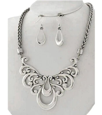 BRIGHTON BEACH Filigree Metal Necklace & Earring Set - Image 1 of 2