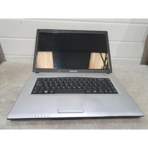 Samsung NP-R519 Notebook/Laptop Black Wi-Fi 15.6" TFT LCD Display - For Parts - Picture 1 of 22