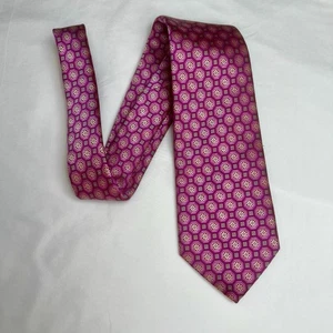 CHARLES TYRWHITT Men's Necktie 100% Silk Pink Medallion Geometric Luxury England - Picture 1 of 10