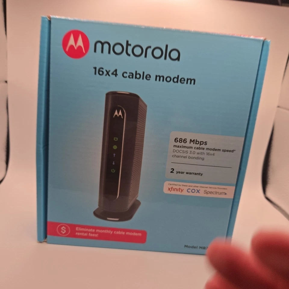 Motorola 16x4 Cable Modem Model MB7420 686 Mbps New In Box - Image 1 of 4