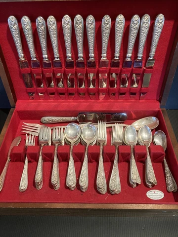 STIEFF CORSAGE STERLING SILVER DINNER SERVICE FOR 12 PLUS SERVING PIECES Cover