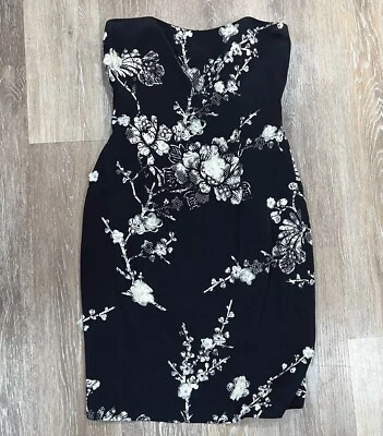 Vestido lápis David Meister tamanho 4 preto seda marfim renda floral sem alças - Imagem 1 de 4