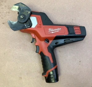 Milwaukee 2472-20 M12 600 Mcm Cable Cutter with 2.0AH Battery - Picture 1 of 3
