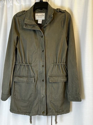 American Rag Olive Army 绿色实用夹克连帽 Gorpcore 小号女式 — 第 1/4 张图片