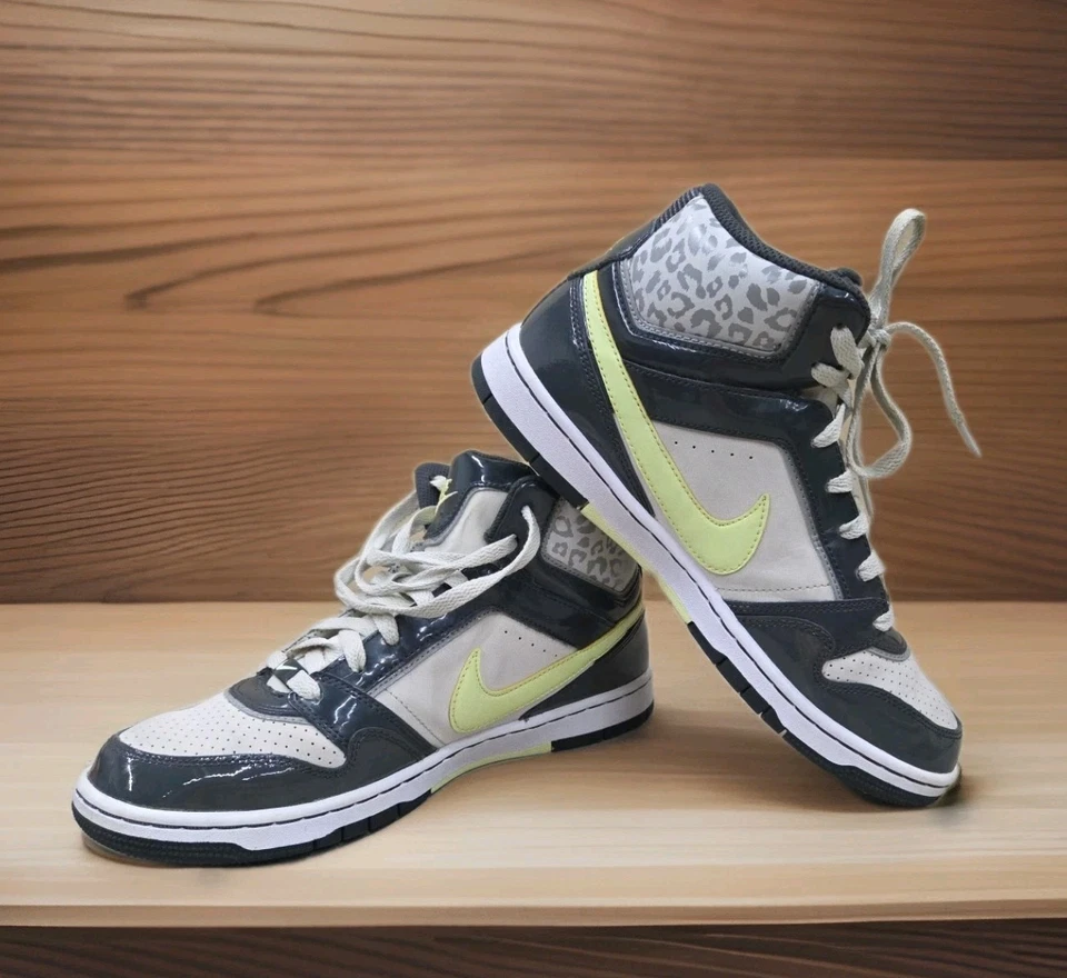 Raro Leopardo 2012 Nike Prestige 3 Skinny High PRM Feminino Tamanho 9 Cinza/Volt  - Imagem 1 de 4