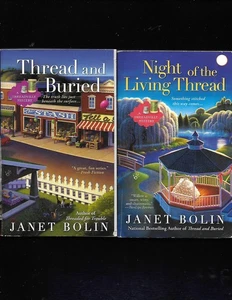 2 Janet Bolin Paperbacks -Thread and Buries / Night of The Living Thread - Picture 1 of 1