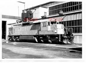 1DD637 RP 1972 QUEBEC NORTH SHORE & LABRADOR RR LOCO #229 SEPT ISLES QUEBEC - Foto 1 di 1
