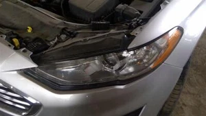 Used Left Headlight Assembly fits: 2019 Ford Fusion halogen w/o LED accent w/o f - Picture 1 of 2