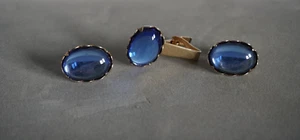 Vintage Emmons blue Cabochon glass oval stone cuff links & tie clip set - Picture 1 of 14